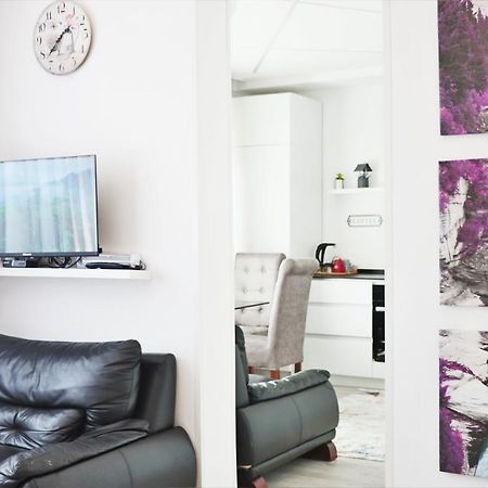Cozy Apartment In Pristina Exterior foto